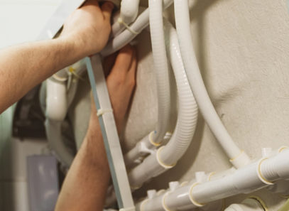 Repairing Pipes - Turnkey Bathtubs
