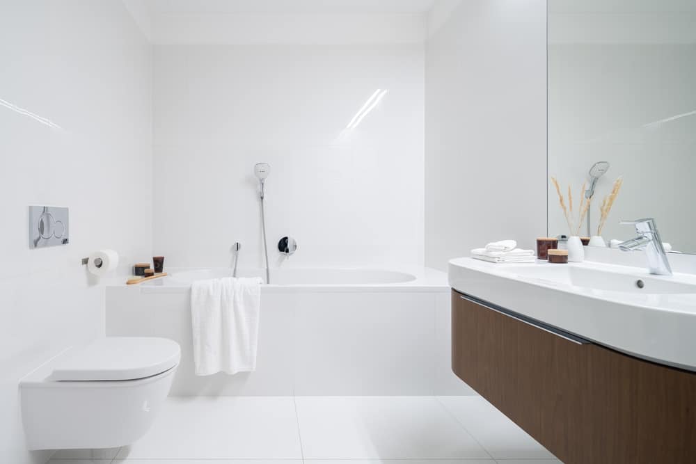 Spacious and elegant bathtub solutions